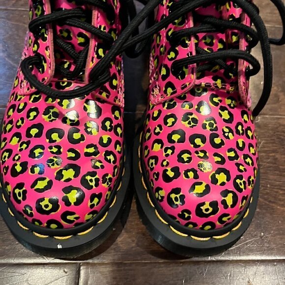 Dr Martens 1460 Leopard Smooth Leather Lace Up Boots Hot Pink NWT - Picture 4 of 8